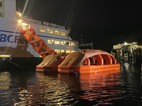 14m MES and Link liferaft